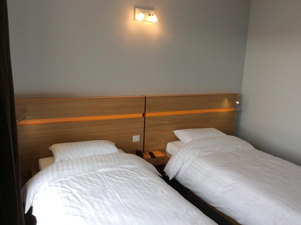 Hotel Bel Horizon Saint-Chély-dʼApcher 部屋 写真