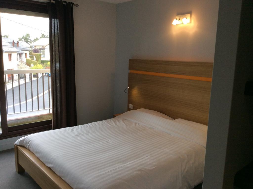 Hotel Bel Horizon Saint-Chély-dʼApcher 部屋 写真